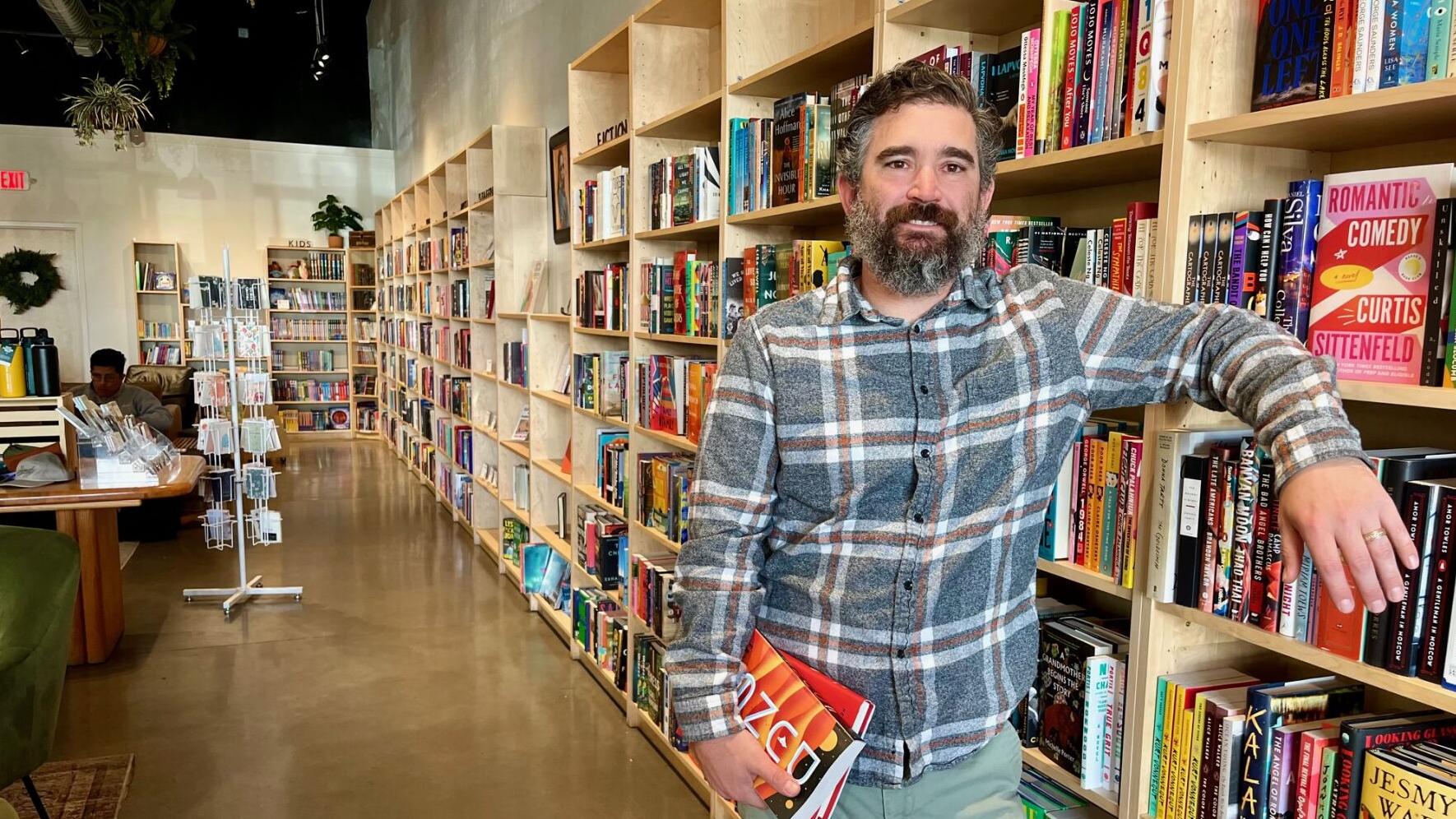Popular Oro Valley bookstore to open Tucson location
